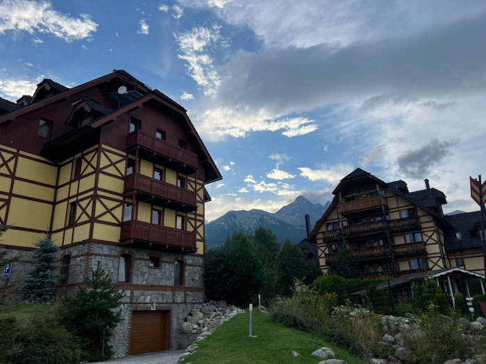 1a1c7438-ac77-4fe1-9dbd-52307cee5548