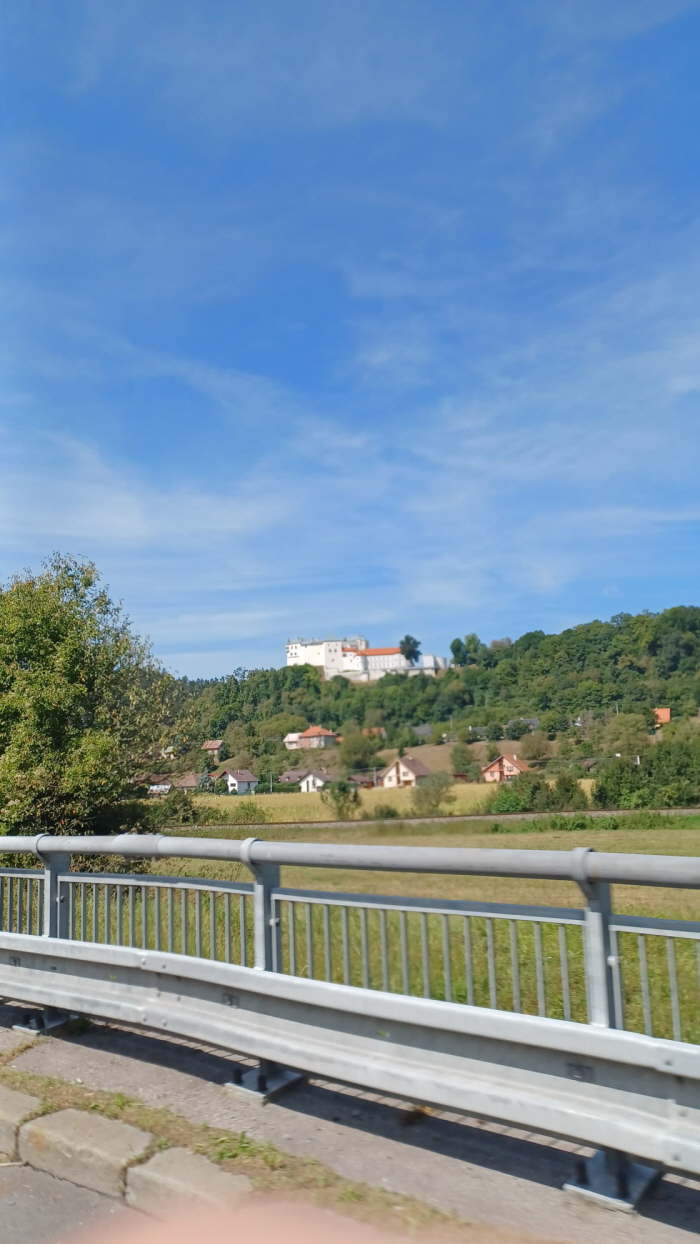 1b149582-9291-43b4-bc46-adefa13666b3