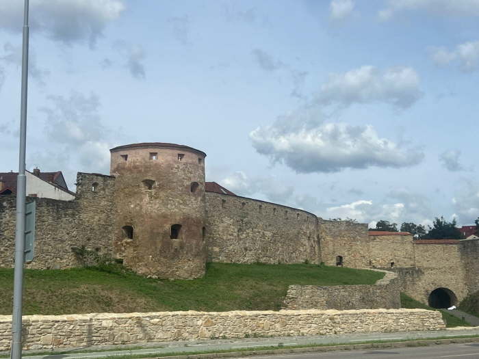 3c5e674d-78f3-4e3e-9f8b-4895a9626e86