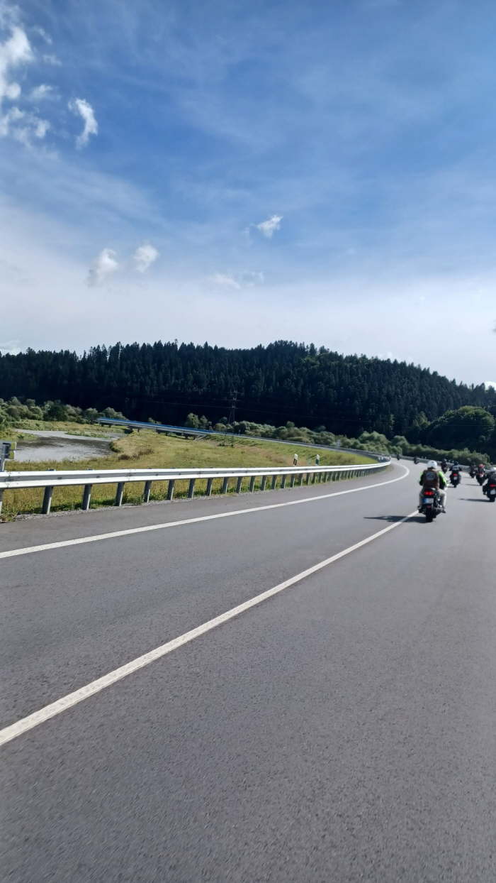 43a920d7-f379-41c0-9579-3f5c2a88d512-1