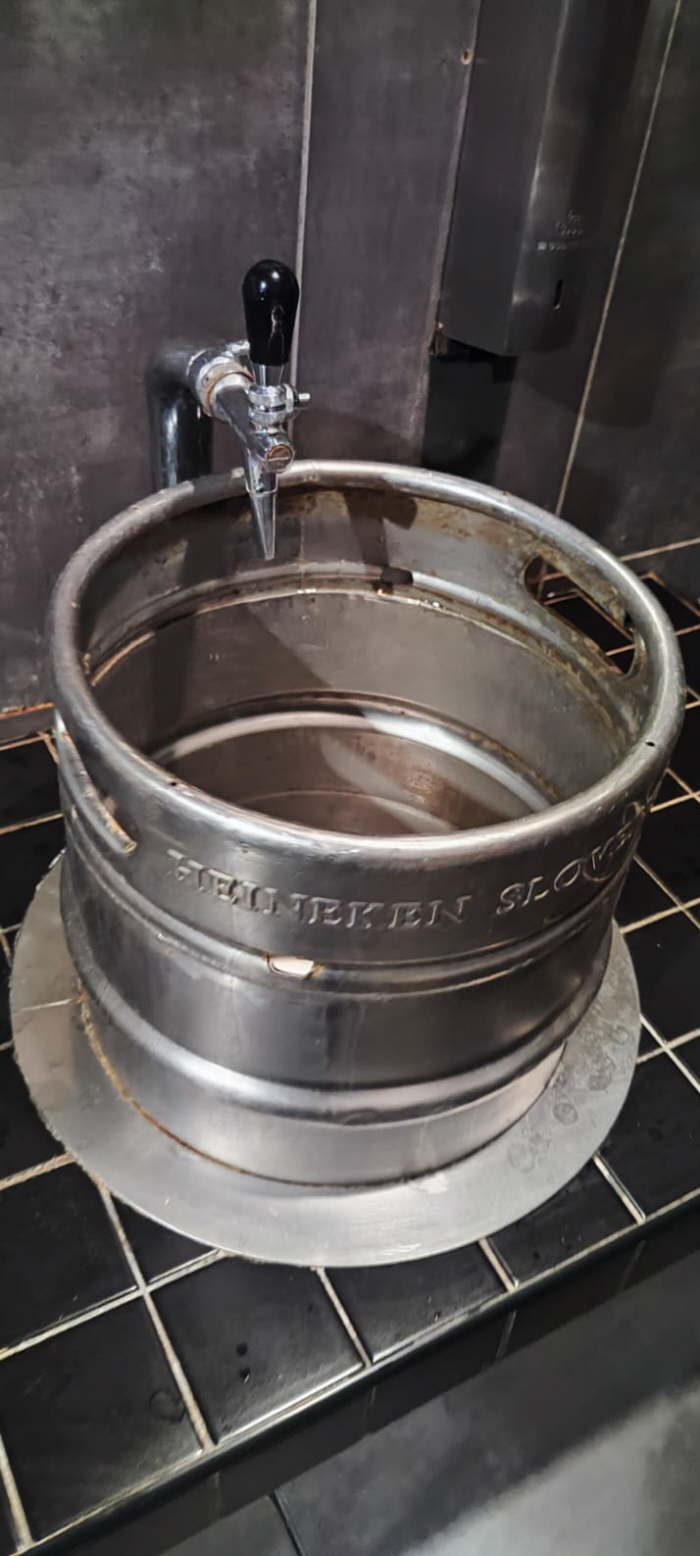 4a7c1d9c-6fc8-49b4-8275-ef2f18e40525