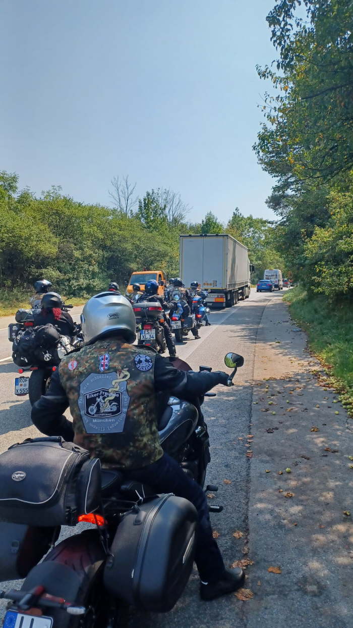 53b74410-21c9-4003-9624-f794f481c60b