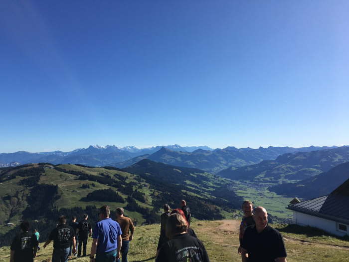 77e9cdd5-f747-412f-9c70-470f23cc9d46