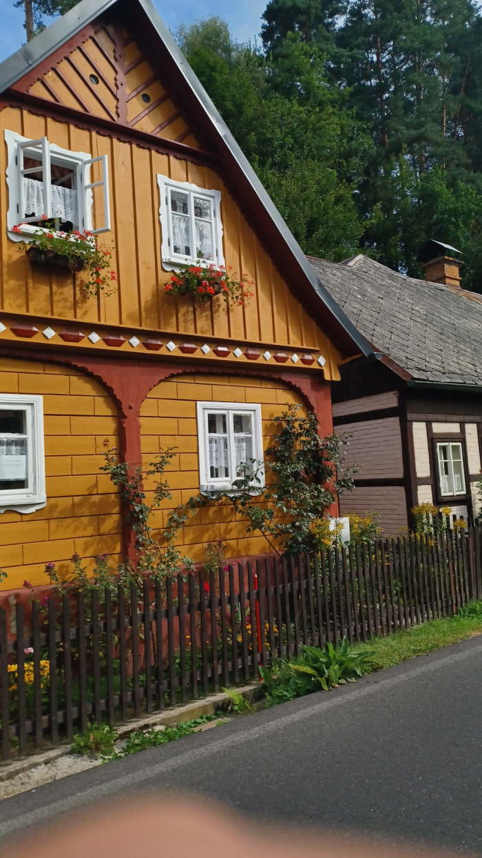 986b9cb3-3cd7-4d32-b072-981641e79978