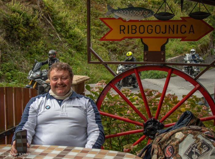 99aee622-54d5-42f3-9eea-350a08305d3b