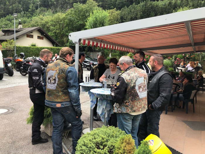 9e7fd13e-dba4-4ad3-b6a6-a832d947aa45