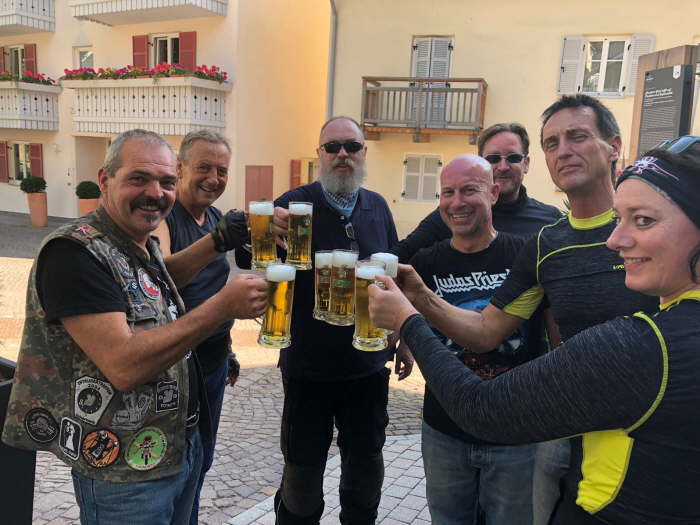 a9875798-f50c-42b9-866c-73334848def5