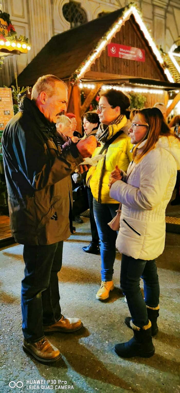 b7c4ffc4-7ed5-451b-9331-c53af66206b9