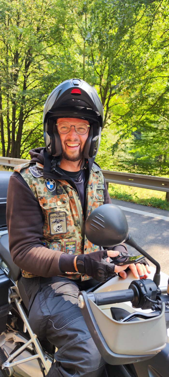 e3a3833b-9811-4d24-92a6-a2217082f3e5