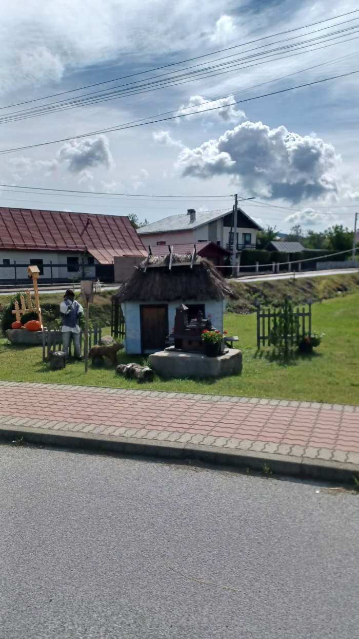 e6a71934-b326-4d5b-8727-9a17768af6b2-1